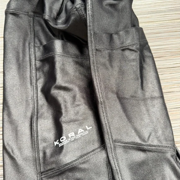 Koral Black Biker Shorts size medium NWT - Picture 3 of 5